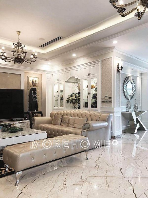 Công việc thi công nội thất phòng khách cao cấp và sang trọng tại biệt thự Ciputra Hà Nội đang được thực hiện.