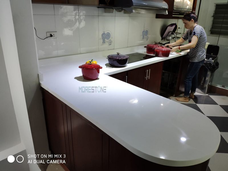 Một phòng bếp đầy đủ các tiện nghi, sạch sẽ và tinh tế là ước mơ của rất nhiều gia đình. Những thiết kế sáng tạo và ấn tượng luôn là những điểm nhấn được quan tâm nhiều nhất.