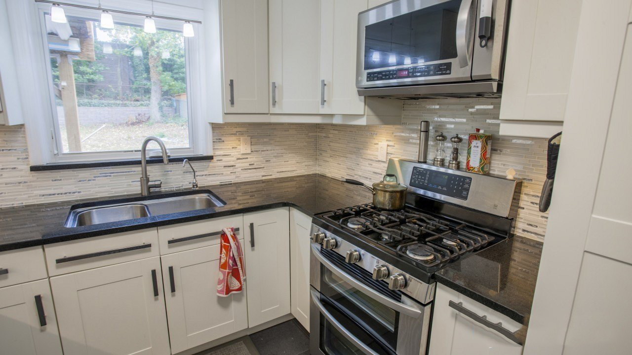 Đá ốp bếp kim sa – những mẫu đá ốp bếp kim sa cho bạn lựa chọn Đá ốp bếp kim sa